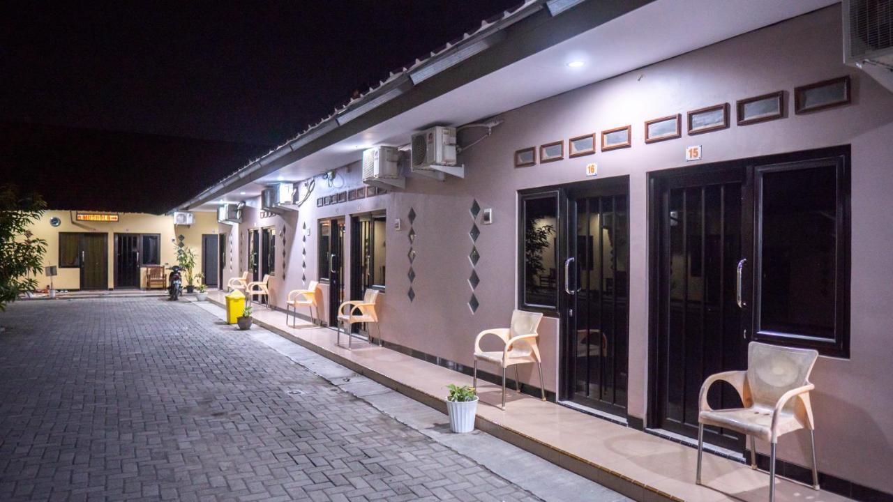 Sitiinggil Guest House Syariah Tegal  Luaran gambar